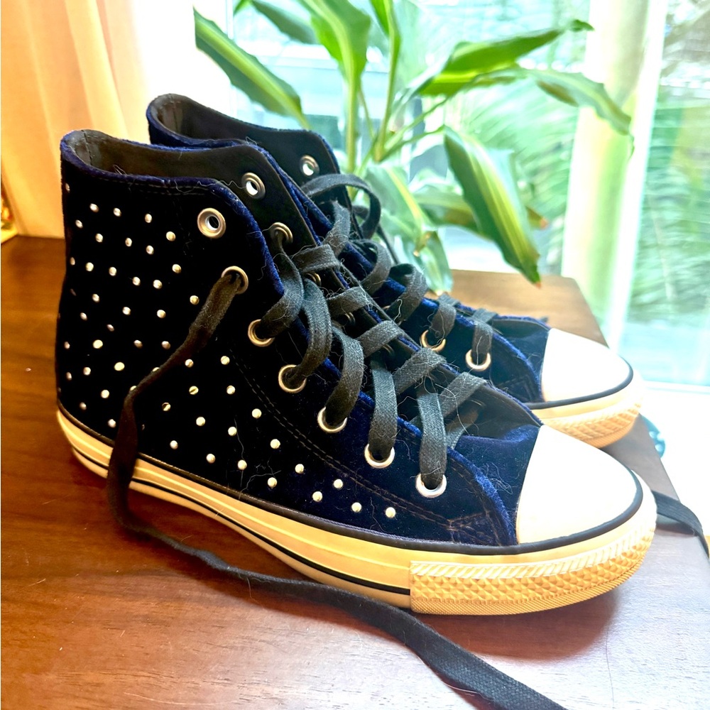 Converse Velvet Blue Studded High-Top Sneakers - women's size 7.5